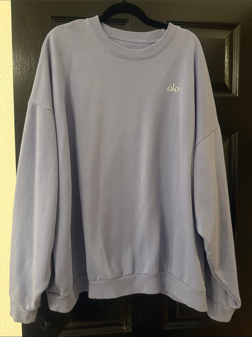 Alo Crewneck Sweatshirt in Lavender Blue